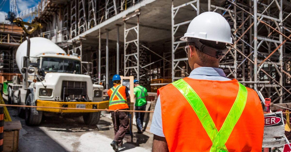 Key Differences Between Workers’ Comp for Contractors in CA vs. FL