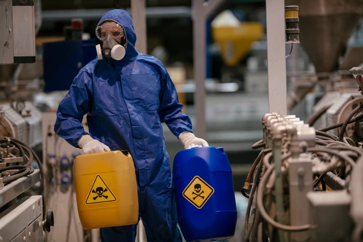 worker wearing hazwoper PPE